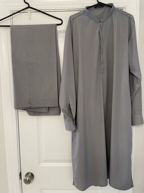 Men’s J. Junaid Jamshed Shalwar Kameez Large